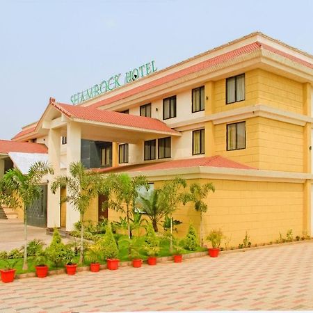 Shamrock Greens By Jardin Hotels Dharmpura Εξωτερικό φωτογραφία