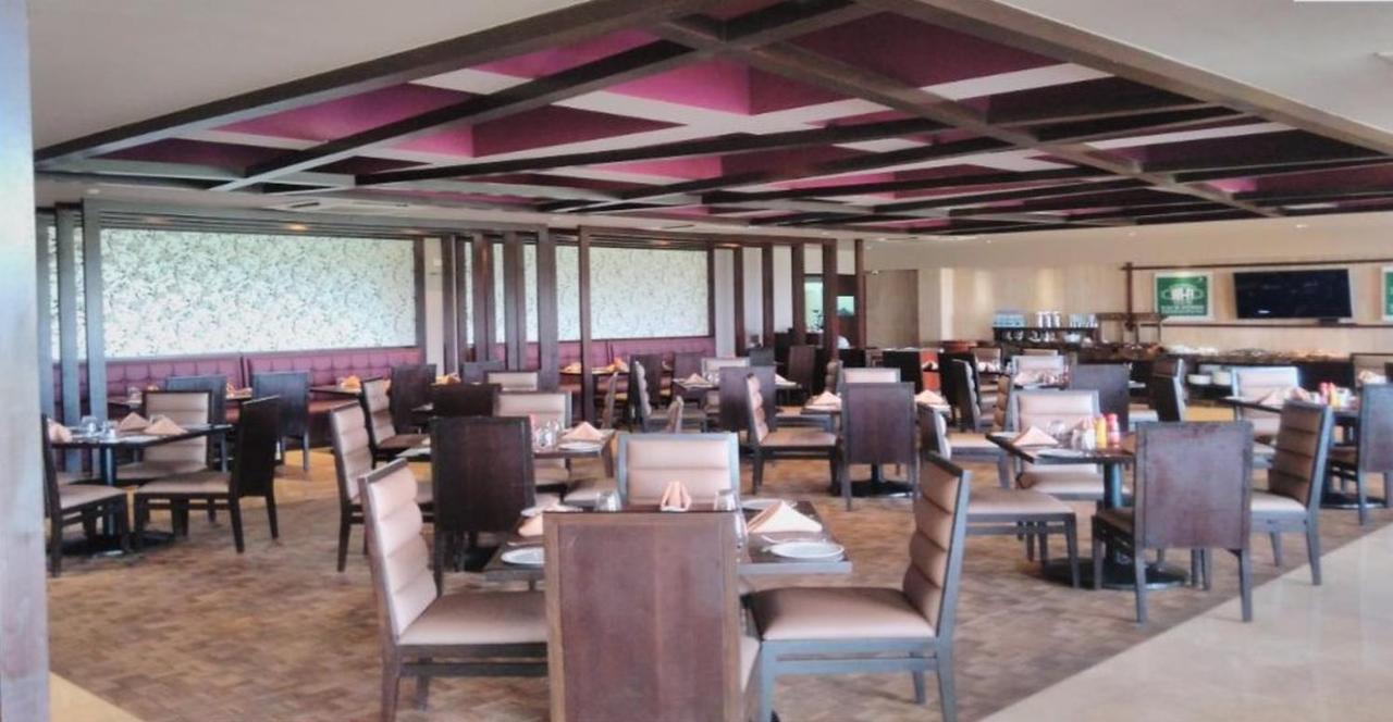 Shamrock Greens By Jardin Hotels Dharmpura Εξωτερικό φωτογραφία