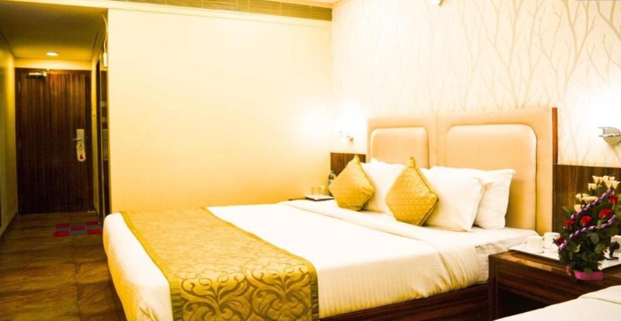 Shamrock Greens By Jardin Hotels Dharmpura Εξωτερικό φωτογραφία