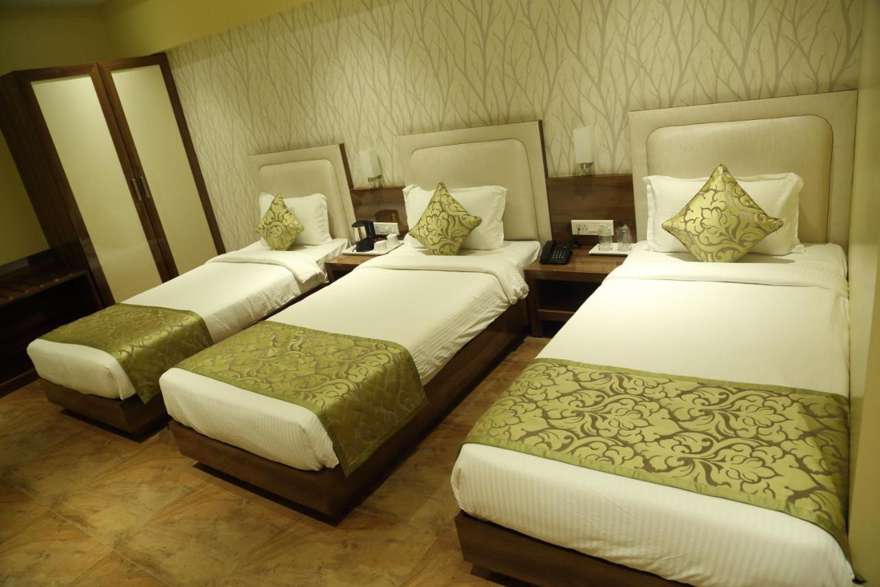 Shamrock Greens By Jardin Hotels Dharmpura Εξωτερικό φωτογραφία