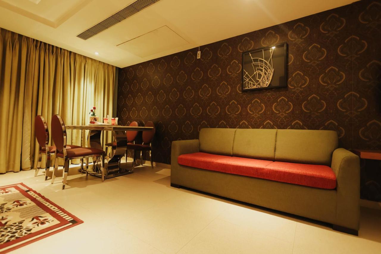 Shamrock Greens By Jardin Hotels Dharmpura Εξωτερικό φωτογραφία